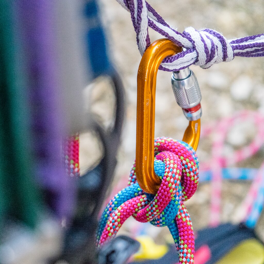 Moschettone colorato per arrampicata | © Anette Andersson